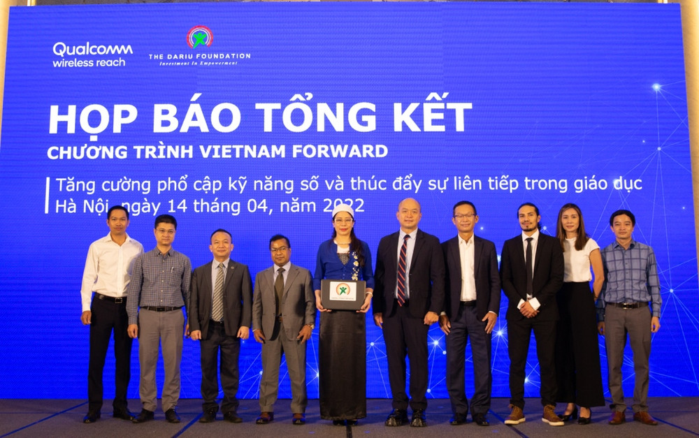 Các đại biểu tham dự họp báo Tổng kết Chương trình Vietnam Forward.