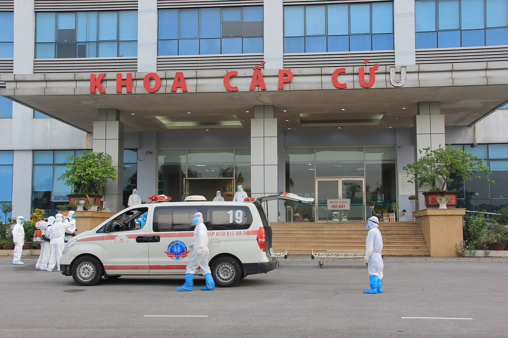 Hai bệnh nhân Covid-19 ở Hà Nội phải theo dõi đặc biệt