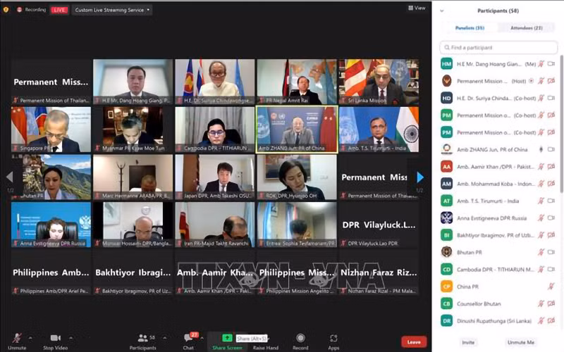 Lễ kỷ niệm Ngày Quốc tế Phật Đản VESAK được tổ chức theo hình thức trực tuyến. (Ảnh: TTXVN)