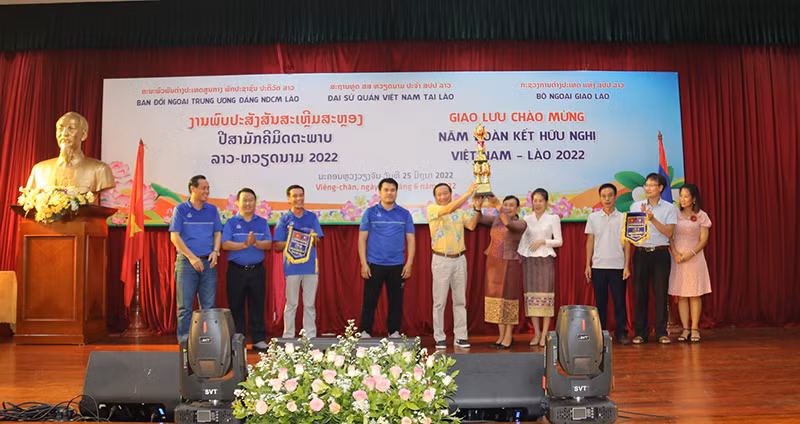 Giao lưu chào mừng Năm Đoàn kết Hữu nghị Việt Nam-Lào 2022 -0
