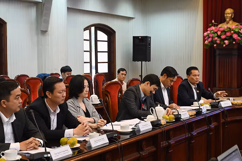 Tọa đàm trực tuyến “Phát triển thị trường lao động hiện đại tới năm 2030, tầm nhìn 2045” -0