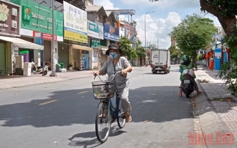 Cần chấm dứt tình trạng “ngoài chặt, trong lỏng” -0