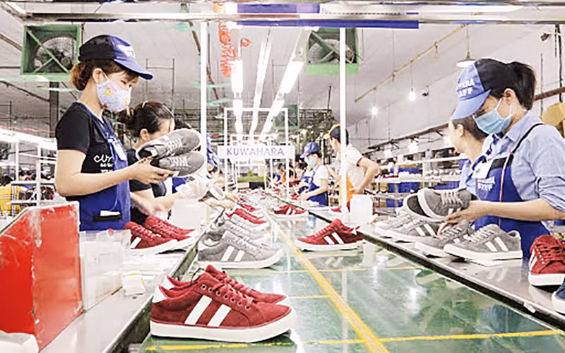 Mất việc làm, giảm thu nhập - nỗi lo mùa dịch -0