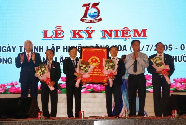 Công bố thành lập thị xã Đông Hoà, Phú Yên