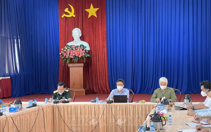 Phó Thủ tướng Vũ Đức Đam kiểm tra các khu nhà trọ công nhân 