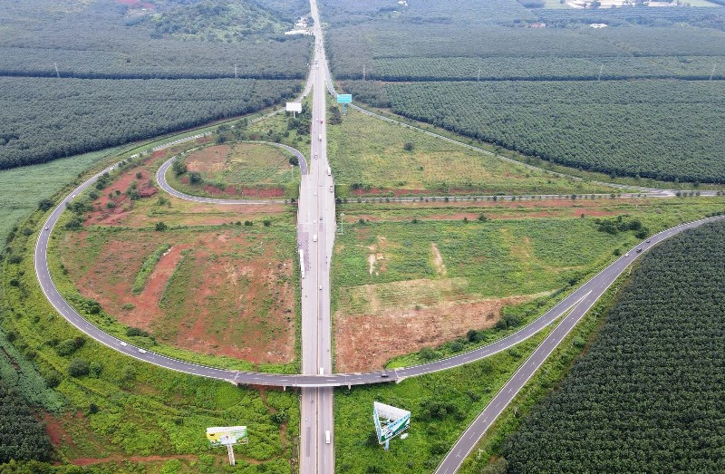 Nút giao đường cao tốc TP Hồ Chí Minh - Long Thành - Dầu Giây với Quốc lộ 1A tại huyện Thống Nhất, tỉnh Đồng Nai. Tháo điểm nghẽn giao thông kết nối vùng Đông Nam Bộ -0
