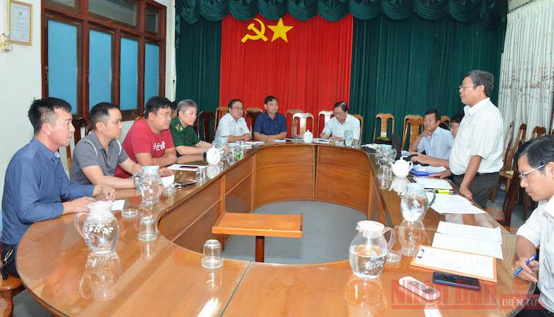 Họp thông qua phương án bơm hút dầu từ tàu Bạch Đằng bị chìm tại vùng biển Mũi Né, TP Phan Thiết, tỉnh Bình Thuận. Triển khai phương án hút dầu trên tàu Bạch Đằng bị chìm tại biển Mũi Né -0