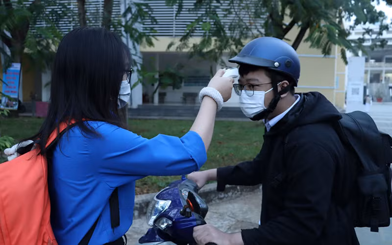 Học sinh Đồng Nai chính thức trở lại trường học -0