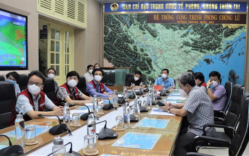 Họp trực tuyến Ban Chỉ đạo Phòng, chống thiên tai quốc gia ứng phó với bão Conson sáng 9/9, tại điểm cầu Hà Nội. Chuẩn bị sẵn sàng các phương án ứng phó -0