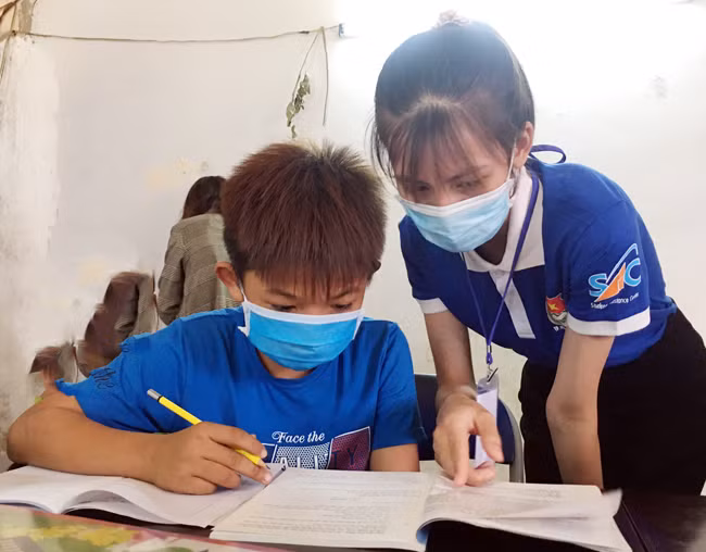 Tuổi trẻ xung kích xây dựng TP Hồ Chí Minh -0