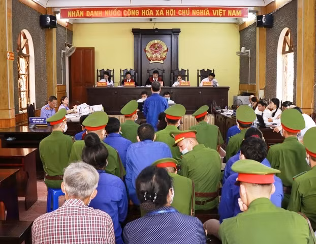Phiên tòa sơ thẩm vụ án gian lận điểm thi trong kỳ thi THPT quốc gia 2018. 