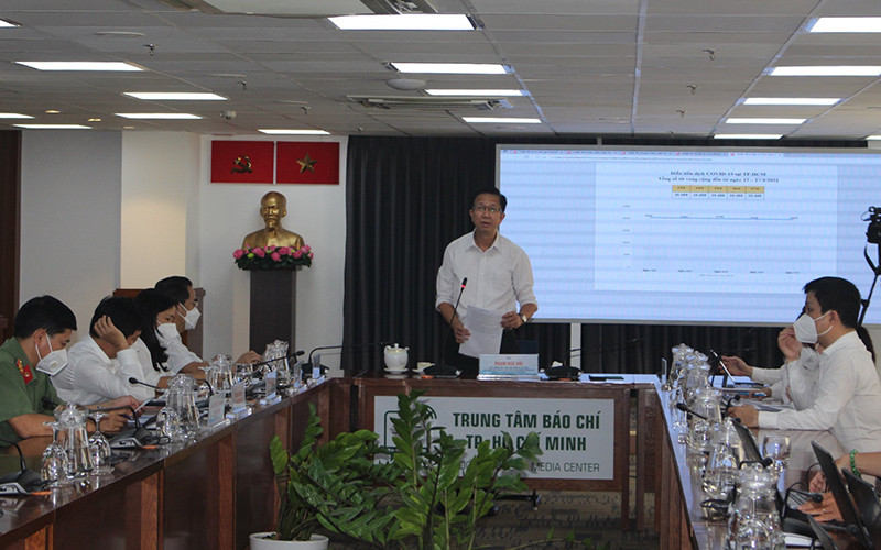 Quang cảnh buổi họp báo. Thành phố Hồ Chí Minh chưa ghi nhận phản ứng nặng sau tiêm vaccine phòng Covid-19 ở trẻ -0