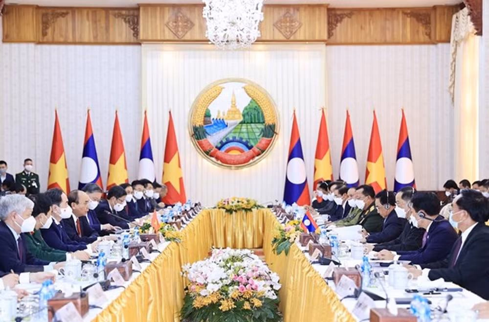 Chủ tịch nước Nguyễn Xuân Phúc hội kiến Thủ tướng Lào Viphavanh -0