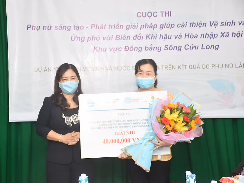 Mô hình của chị Thư đoạt Giải nhì trong cuộc thi về bảo vệ môi trường, thích ứng biến đổi khí hậu do Hội Liên hiệp phụ nữ Việt Nam tổ chức.