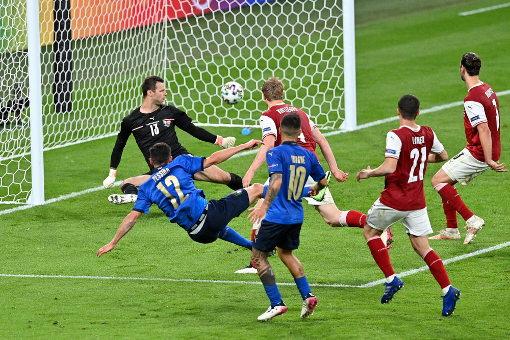 Pessina nâng tỷ số lên 2-0. (Ảnh: UEFA) Thắng nghẹt thở hiệp phụ, Italia giành vé vào tứ kết Euro 2020 -0