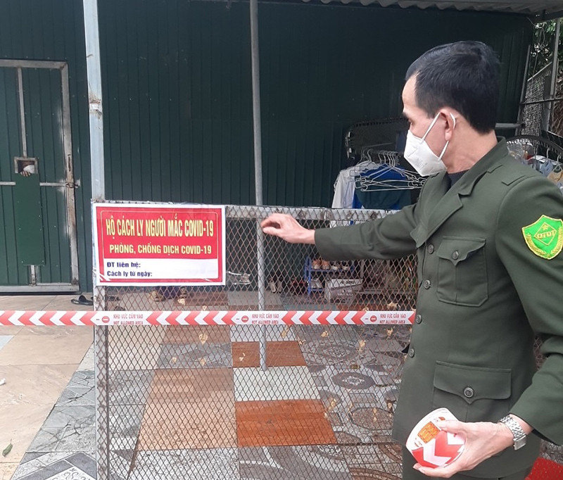 Giám sát chặt bệnh nhân F0 điều trị tại nhà ở phường Hồng Sơn, TP Vinh, Nghệ An. Bảo vệ sức khỏe, tính mạng cho người dân -0