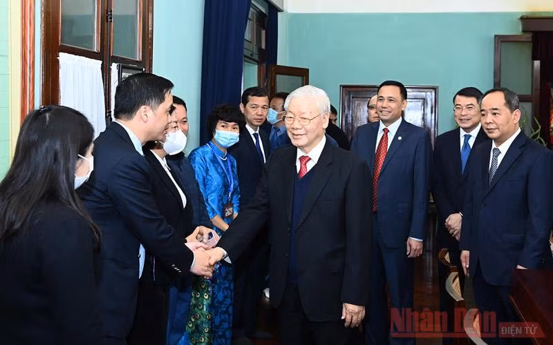 Tổng Bí thư, Chủ tịch nước Nguyễn Phú Trọng dâng hương tưởng nhớ Chủ tịch Hồ Chí Minh tại Nhà 67 -0