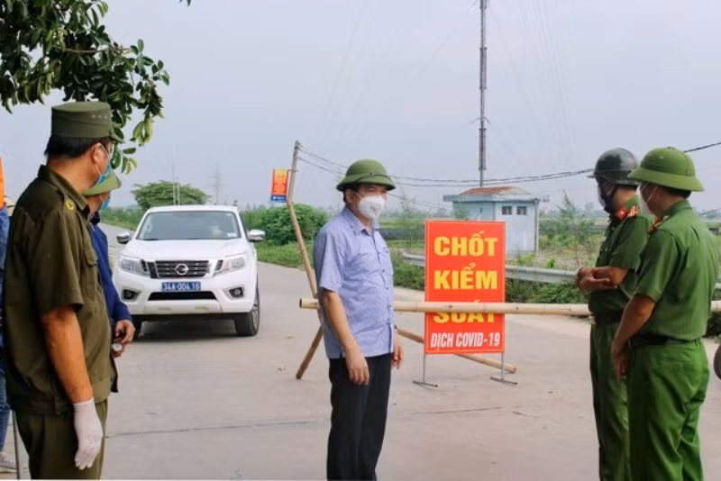 Chốt kiểm soát y tế tại xã Thái Tân huyện Nam Sách. 