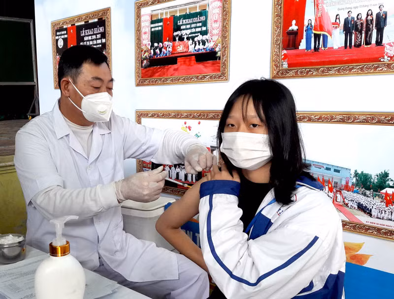 Thanh Hóa nỗ lực bảo vệ sức khỏe nhân dân, tích cực phát triển kinh tế-xã hội -0