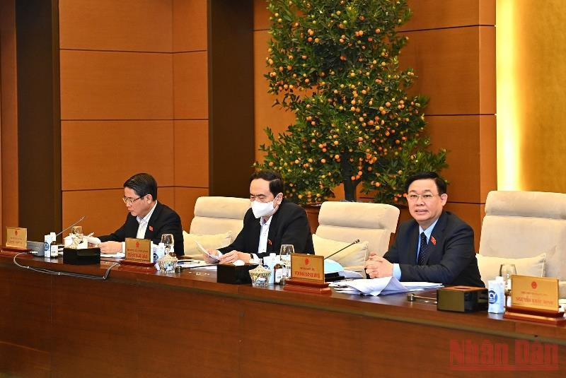 Chủ tịch Quốc hội Vương Đình Huệ phát biểu cho ý kiến tại phiên họp. Khắc phục thực trạng lập kế hoạch cao nhưng giải ngân thấp -0