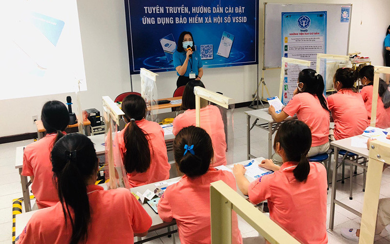 Hướng dẫn người lao động cài đặt VssID. (Ảnh: VSS) 10 sự kiện nổi bật năm 2021 về bảo hiểm xã hội -0