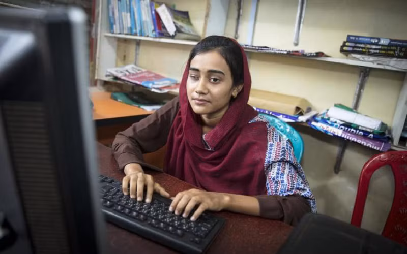 UNICEF đề nghị các nước bảo đảm trẻ em khuyết tật được tiếp cận giáo dục bình đẳng. (Ảnh: UNICEF)