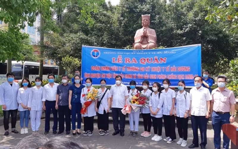 Sinh viên Đại học Kỹ thuật Y tế Hải Dương lên đường hỗ trợ phòng, chống dịch Covid-19.