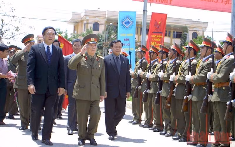 Đại tướng về thăm lại chiến trường xưa -0