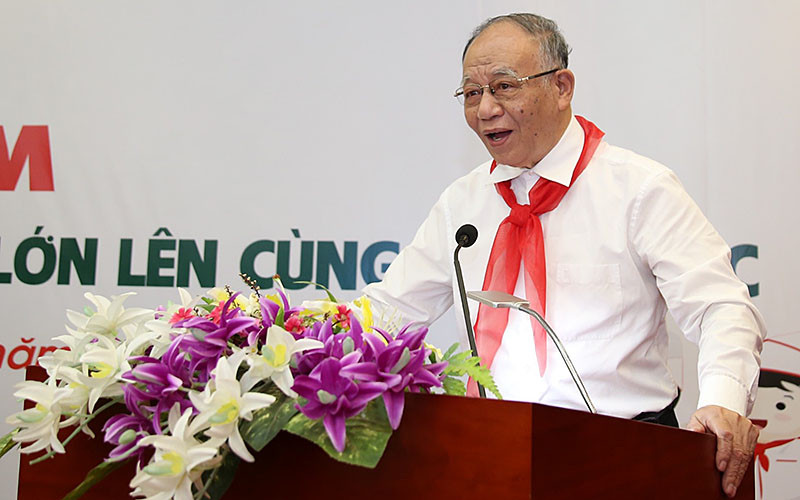 GS, TS Hoàng Chí Bảo ôn lại 5 điều Bác Hồ dạy thiếu niên, nhi đồng tại Tọa đàm. 2_IMG_6614-1620187083161.jpg