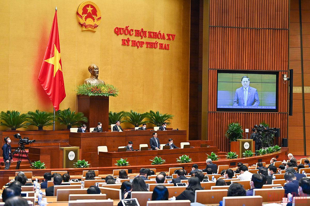 Kết thúc phiên chất vấn và trả lời chất vấn, Chủ tịch Quốc hội Vương Đình Huệ đánh giá, Thủ tướng Chính phủ, các Phó Thủ tướng, các vị Bộ trưởng, Trưởng ngành với ý thức, trách nhiệm cao đã trả lời nghiêm túc, không né tránh những vấn đề khó, phức tạp, giải trình làm rõ nhiều vấn đề đại biểu nêu; đồng thời nhận trách nhiệm về những mặt còn tồn tại, hạn chế của ngành, lĩnh vực; đưa ra các cam kết khắc phục để tạo sự chuyển biến tích cực trong thời gian tới. Thủ tướng Chính phủ Phạm Minh Chính lần đầu tiên trả lời chất vấn trước Quốc hội -0
