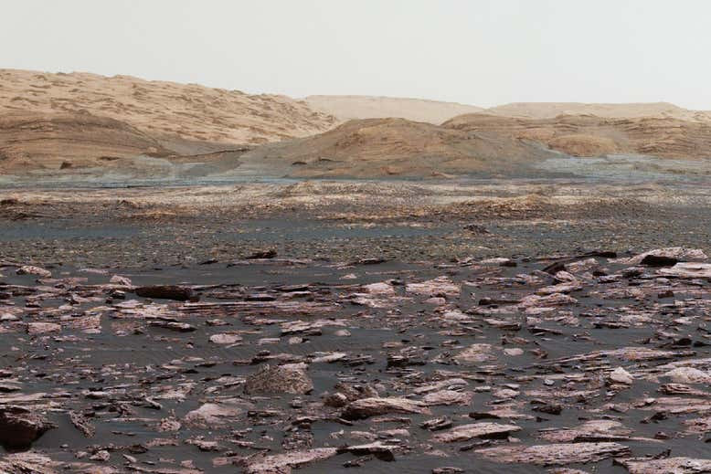 Hình ảnh bề mặt sao Hỏa được chụp bởi tàu thám hiểm của NASA Curiosity. Ảnh: NASA.