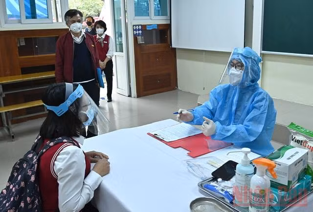 Diễn tập phương án đón học quay trở lại trường -0