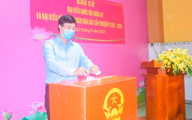 Cử tri cả nước nô nức đi bầu cử, thực hiện quyền công dân thiêng liêng -0