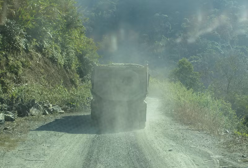 Khai thác cát trái phép hoành hành ở Sơn La -0