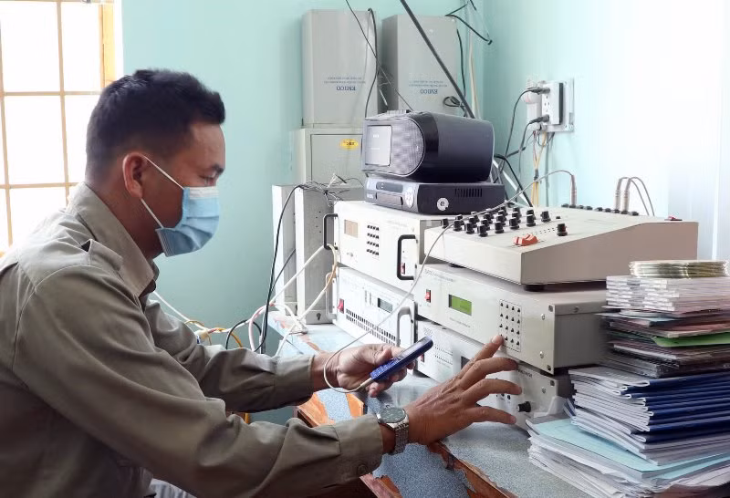 Tiếng loa trên miền bazan -0