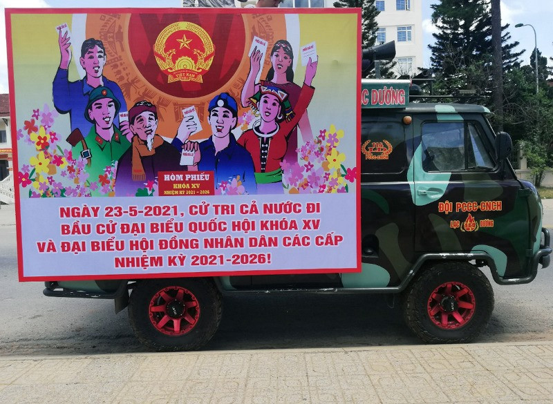 Những chuyến xe truyền thông điệp về Ngày hội non sông. Tiếng loa trên miền bazan -0