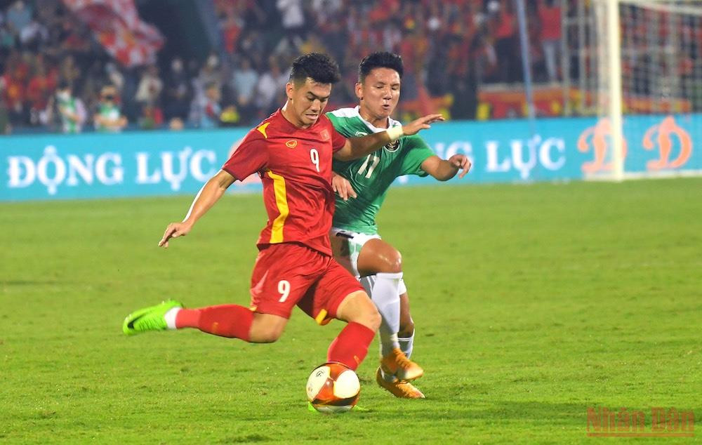 (Ảnh: THÀNH ĐẠT) (Hiệp 2) U23 Việt Nam 1-0 U23 Indonesia: Tiến Linh mở tỷ số cho U23 Việt Nam -0