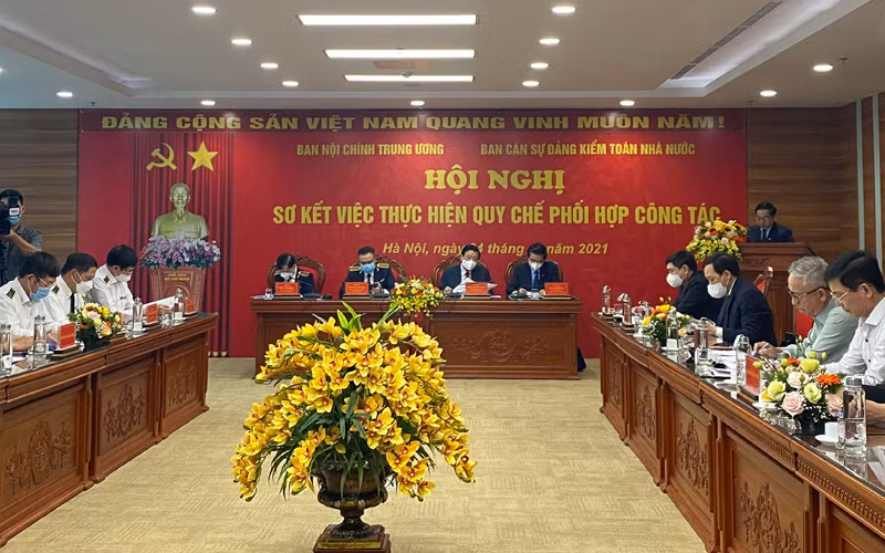 Toàn cảnh hội nghị.