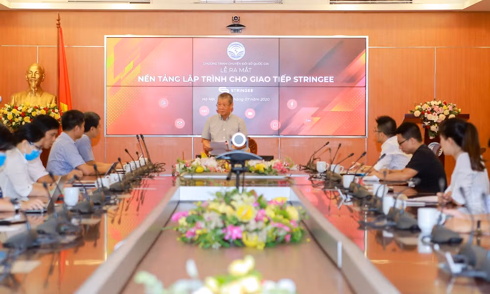 Lễ ra mắt Nền tảng lập trình cho giao tiếp Stringee. 
