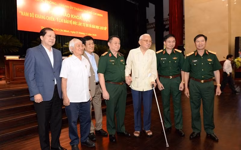 Các đại biểu tại buổi Hội thảo