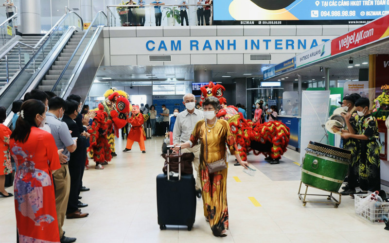 Ngành du lịch Khánh Hòa đón chào đoàn khách du lịch "xông đất" đầu Xuân Du lịch nội địa khởi sắc đầu Xuân Nhâm Dần -0