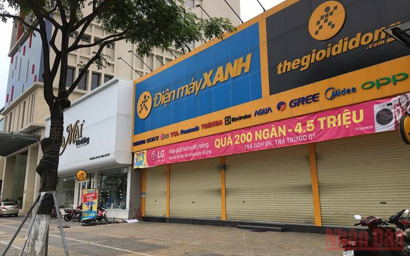 Tốc độ tiêu thụ điện máy tương đối chậm do các cửa hàng phải đóng cửa để bảo đảm các yêu cầu phòng dịch. Thị trường điện máy trầm lắng trong bão dịch -0