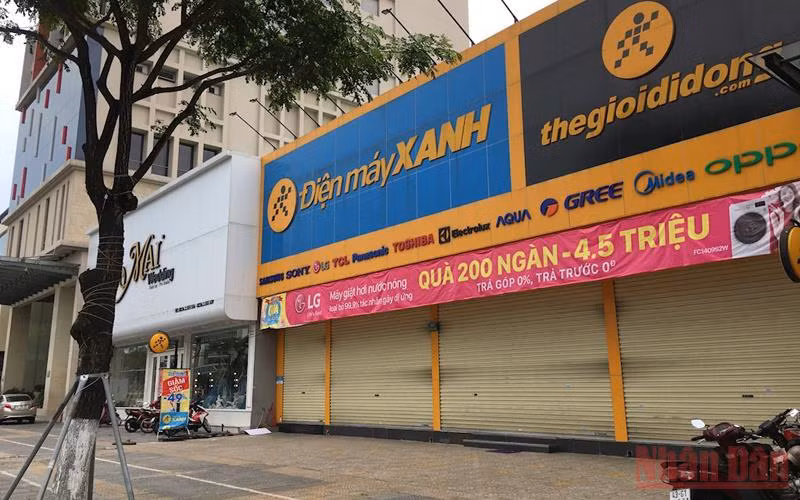 Thị trường điện máy trầm lắng trong bão dịch -0