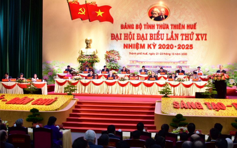 Toàn cảnh phiên khai mạc chính thức Đại hội đại biểu Đảng bộ tỉnh Thừa Thiên Huế lần thứ 16 (nhiệm kỳ 2020-2025). A1_1-1603352495653.jpg