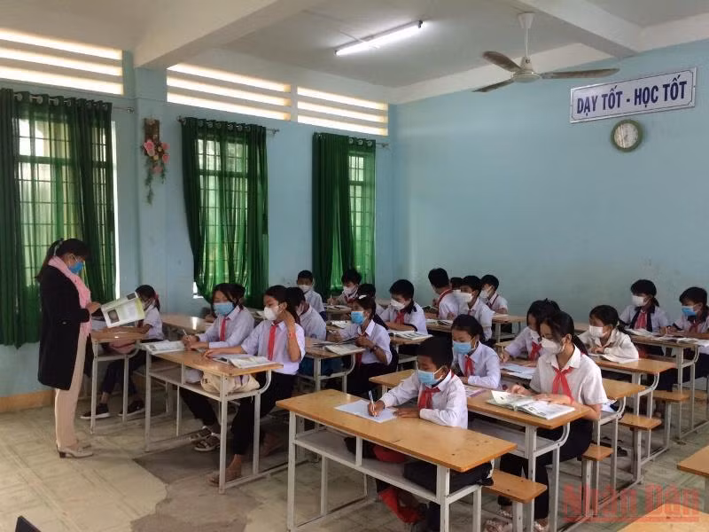 Phú Yên tăng cường phòng, chống dịch trong trường học -0