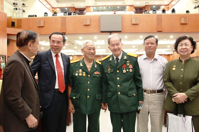 Các đại biểu tại Lễ kỷ niệm. Phát huy tinh thần Nam Kỳ khởi nghĩa để xây dựng TP Hồ Chí Minh phát triển nhanh, bền vững hơn -0