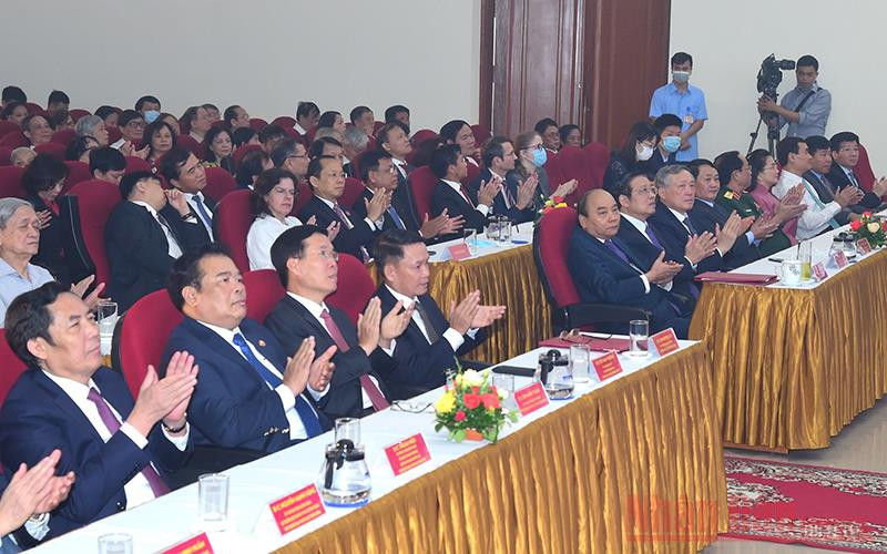 Các đại biểu tham dự buổi lễ. Thủ tướng Nguyễn Xuân Phúc dự kỷ niệm 75 năm Ngày thành lập Thông tấn xã Việt Nam -0