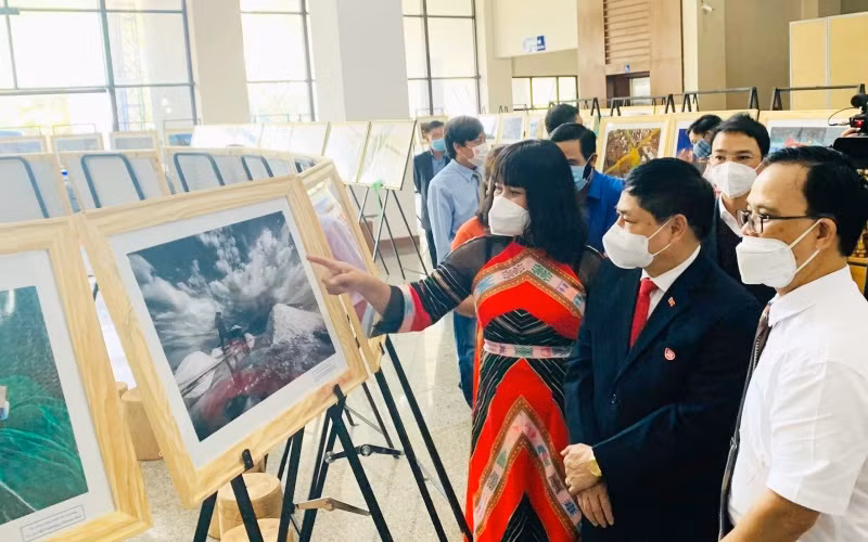 Triển lãm ảnh nghệ thuật khu vực Nam Trung Bộ và Tây Nguyên lần thứ 26 năm 2021 -0