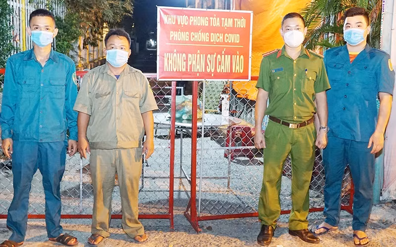 Thị xã Điện Bàn tổ chức nhiều chốt chặn để phòng, chống dịch bệnh.