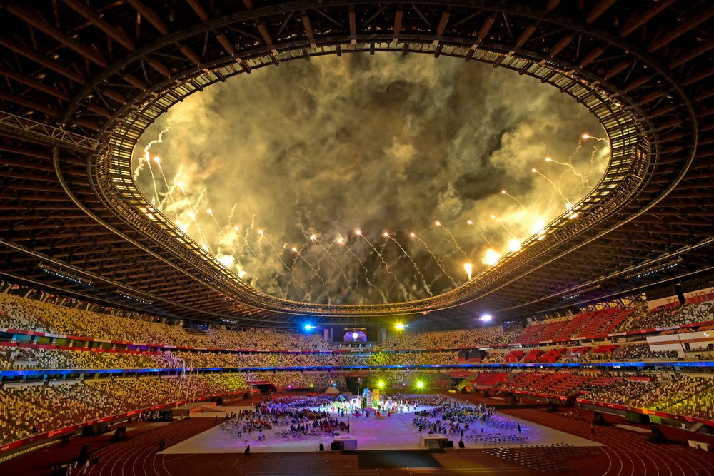 Sân vận động Olympic rực rỡ sắc màu. Rực rỡ sắc màu lễ bế mạc Paralympic Tokyo 2020 -0